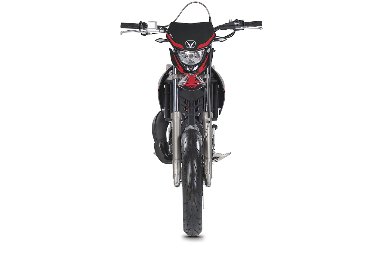 SKATE 50 - Black - Red
